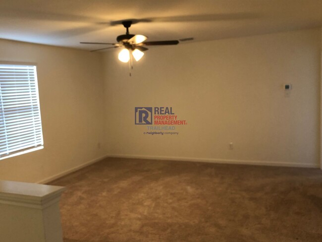 Building Photo - Spacious 5 Bedroom/3 Full Bath Open Concep...