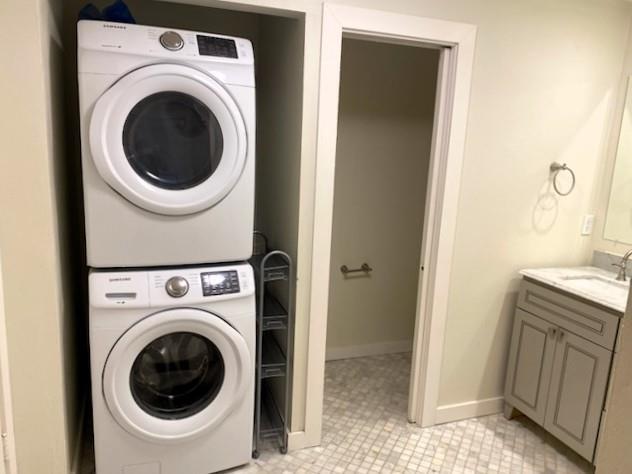 Building Photo - 6903 Kenwell St