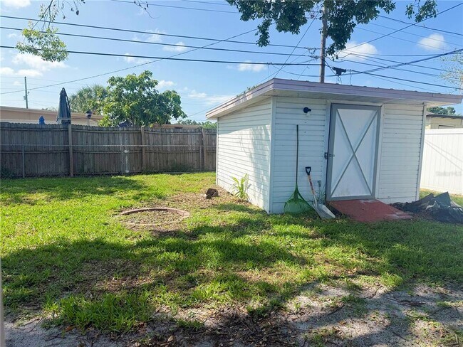 Building Photo - 8096 Rose Terrace N