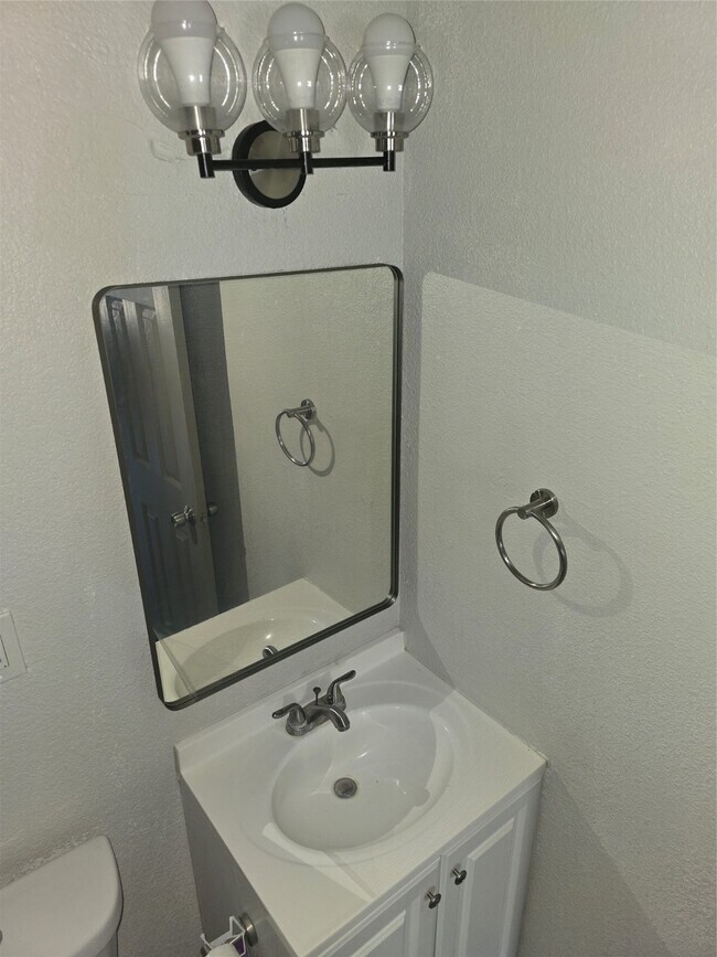 Building Photo - 3308 Sophie Ann Dr