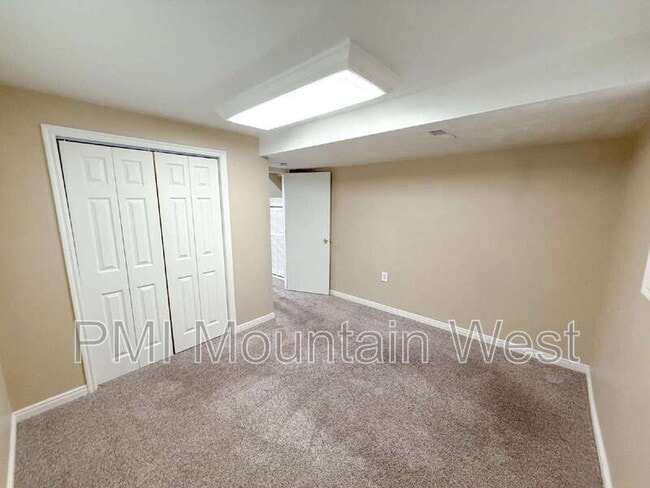 Building Photo - 678 S 650 W