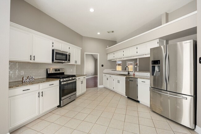 Building Photo - 4754 Widerop Ln