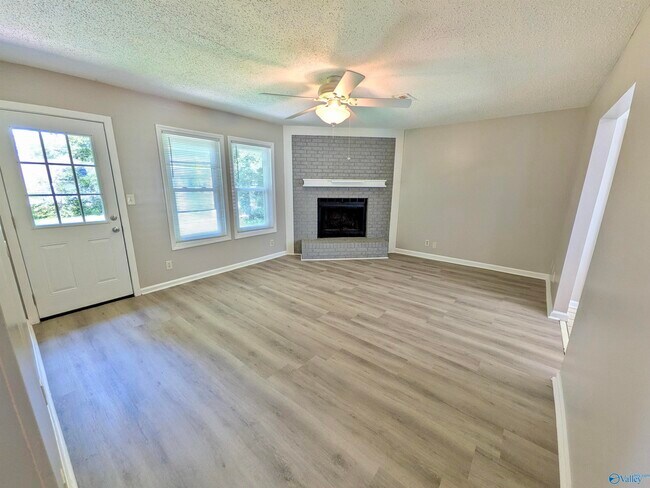 Building Photo - 14012 Hurstland Dr SW