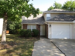 Building Photo - 3550-3552 Prescott Dr.