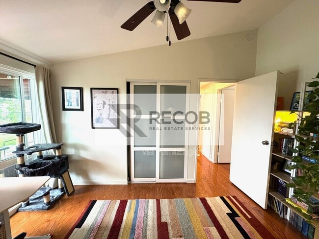 Building Photo - 3452 Lockwood Dr