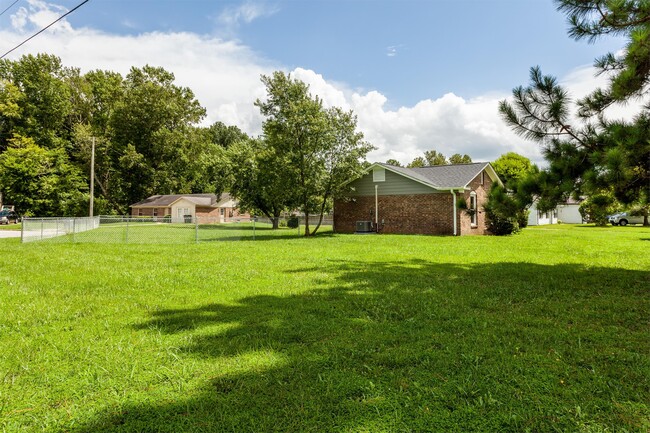 Building Photo - 1309 Sportsman Trail