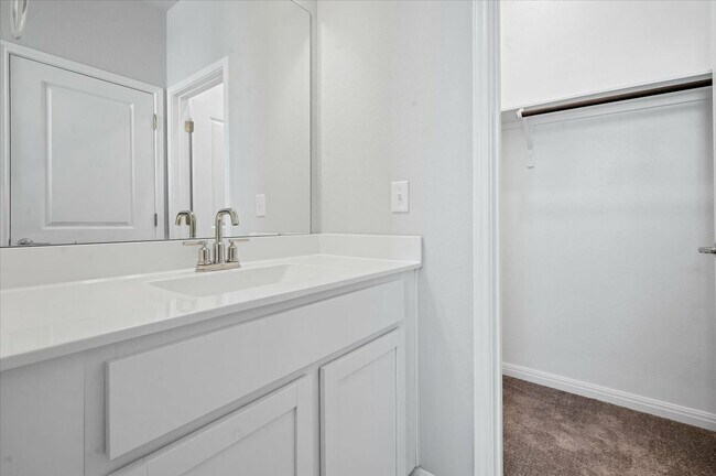 Building Photo - 9015 Cattle Baron Path