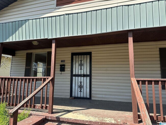 Building Photo - 1304 Avenue G