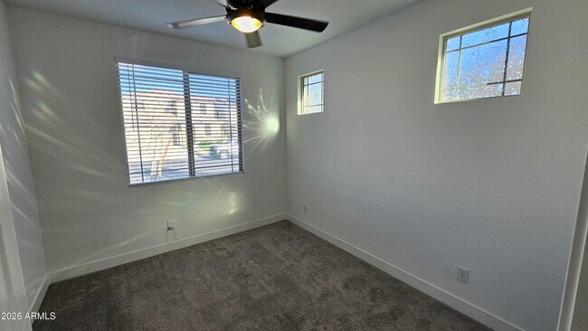 Building Photo - 31882 N 124th Dr