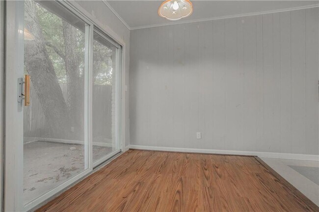 Building Photo - 1502 Braes Ridge Dr