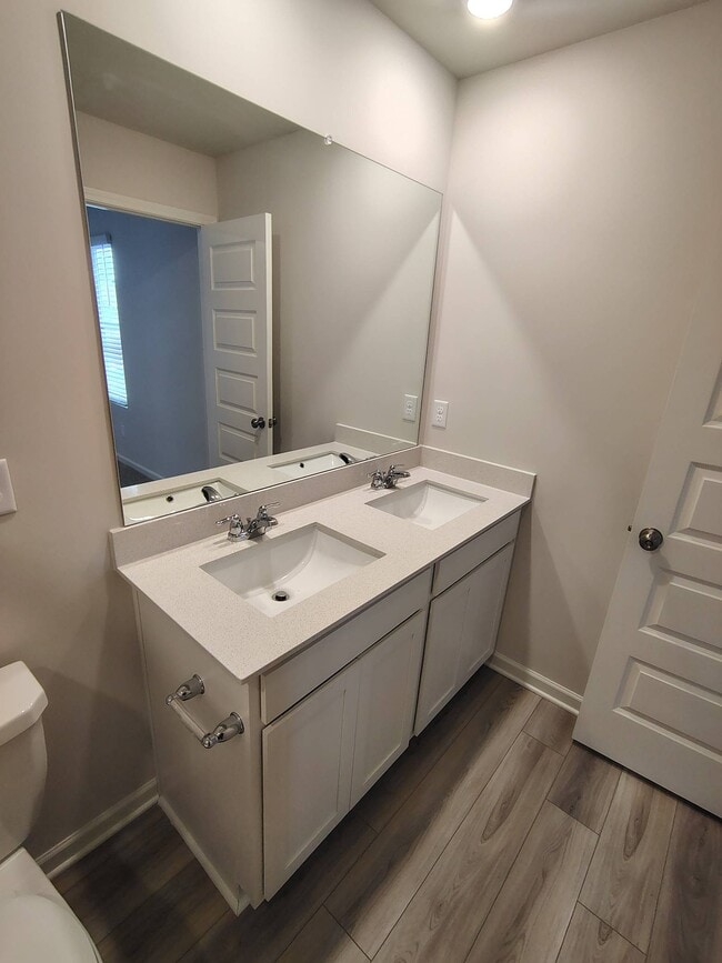 Building Photo - 725 Big Bnd Ct