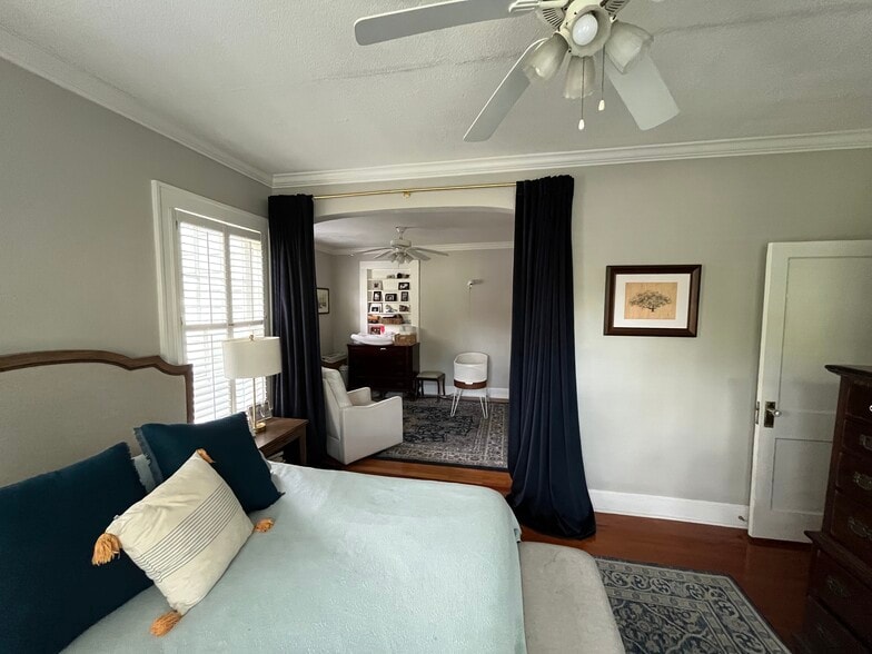 Building Photo - 718 Beard St