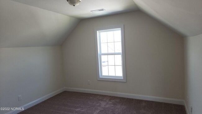Building Photo - 2905 Betty Gresham Ln