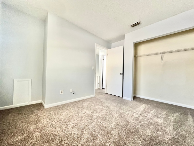 Building Photo - 2734 62nd Ave N