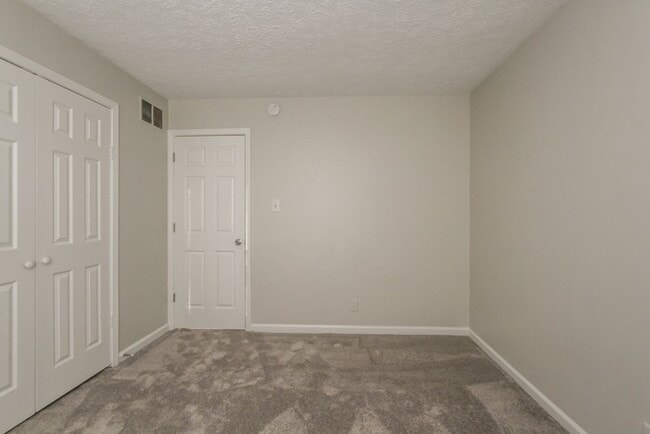 Building Photo - 11706 Rush Dr