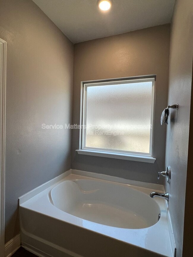 Building Photo - 3817 Hawks Landing Cir