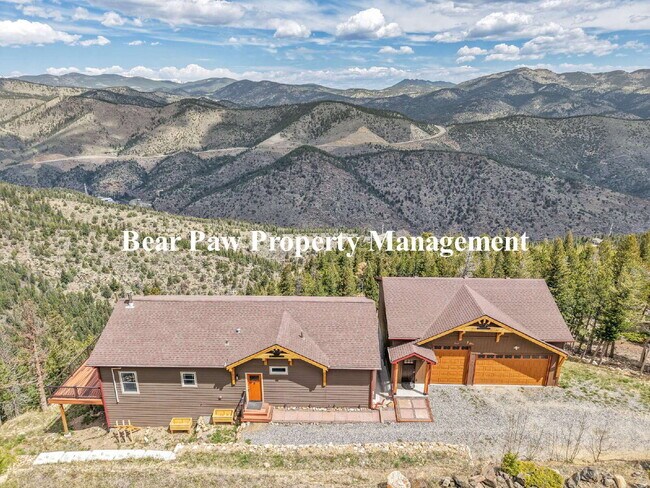 Building Photo - "Experience Mountain Living at Its Finest ...