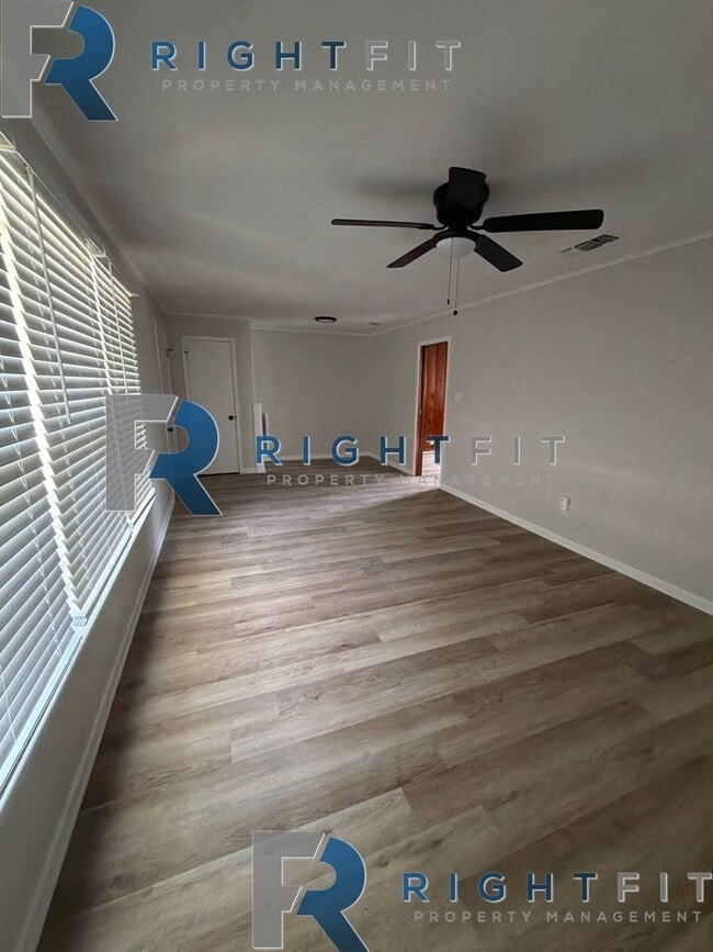 Building Photo - Newly Renovated House in Texarkana