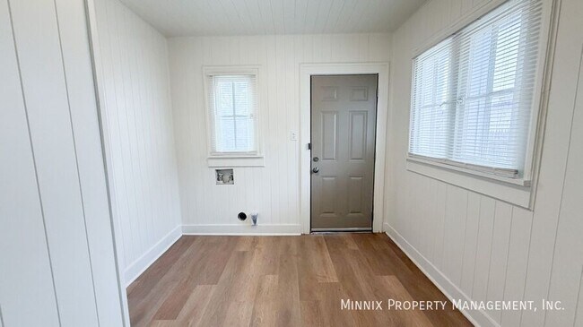 Building Photo - 2009 23rd St