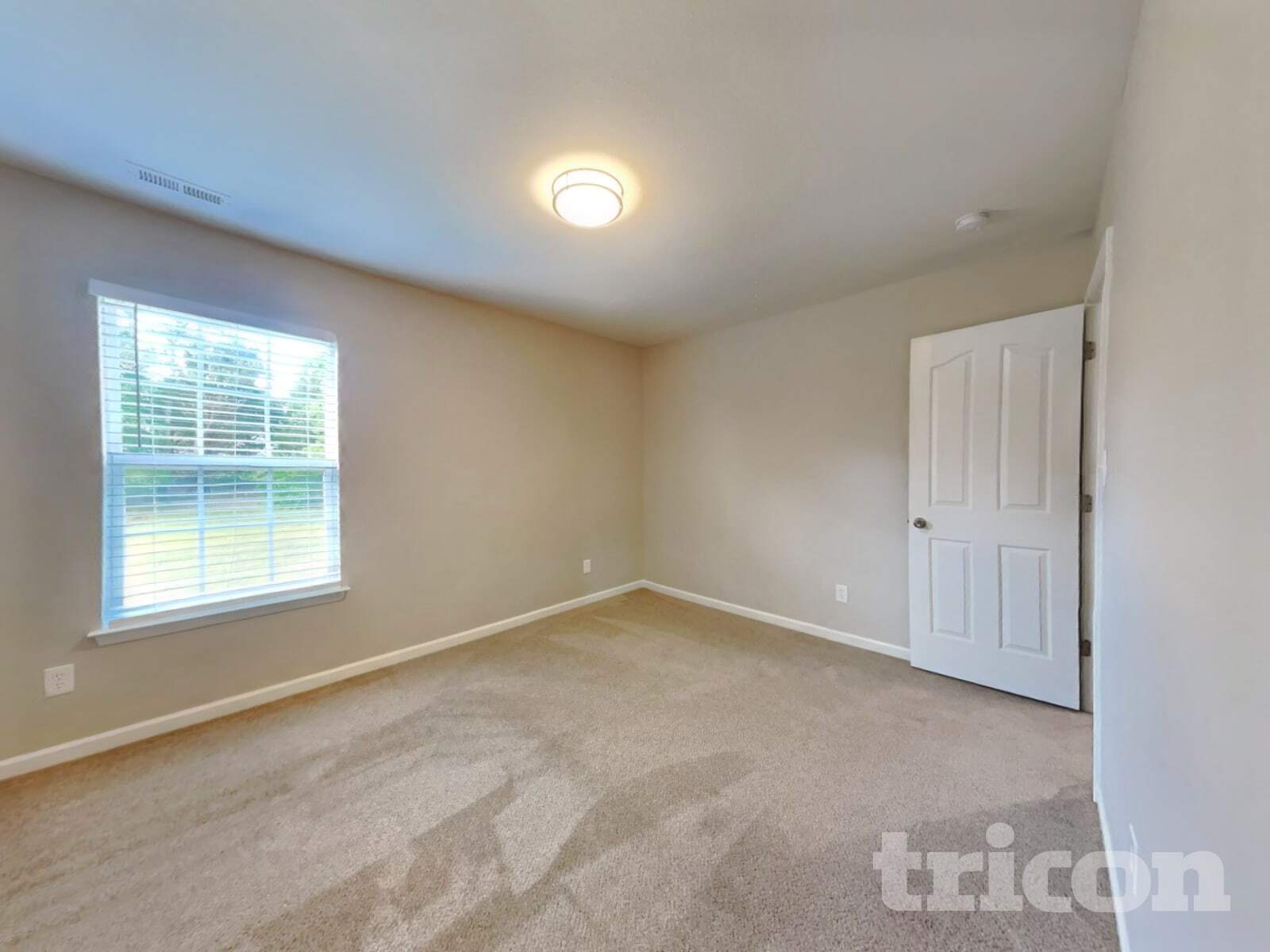 Building Photo - 1129 Hawick Dr