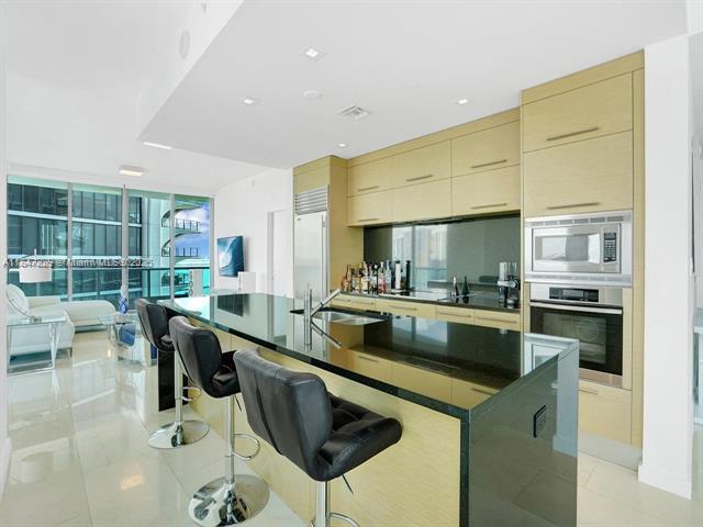 Building Photo - 900 Biscayne Blvd
