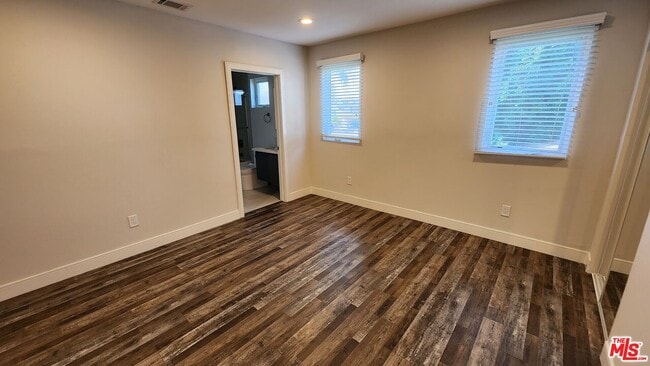 Building Photo - 1255 N Kingsley Dr