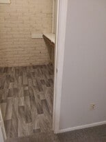 Building Photo - 6909 Chasewood Dr