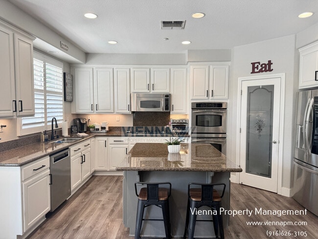 Building Photo - 2169 Mount Errigal Pl
