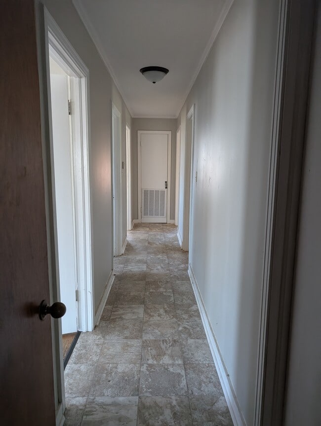 Building Photo - 3162 MS-15
