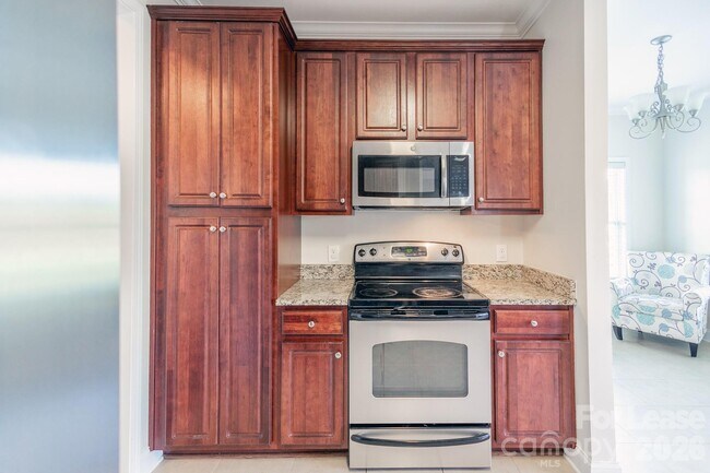 Building Photo - 141 Logan Ridge Dr