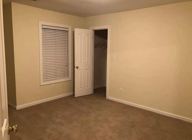 Building Photo - 5 BR/3 Bath in Willow Pointe (Lake Carolina)