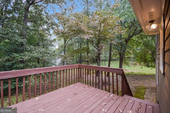 Building Photo - 2621 Laurel Woods Ln SE