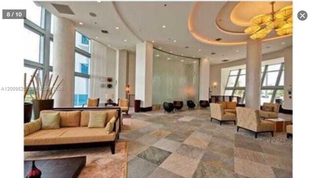 Building Photo - 2641 N Flamingo Rd