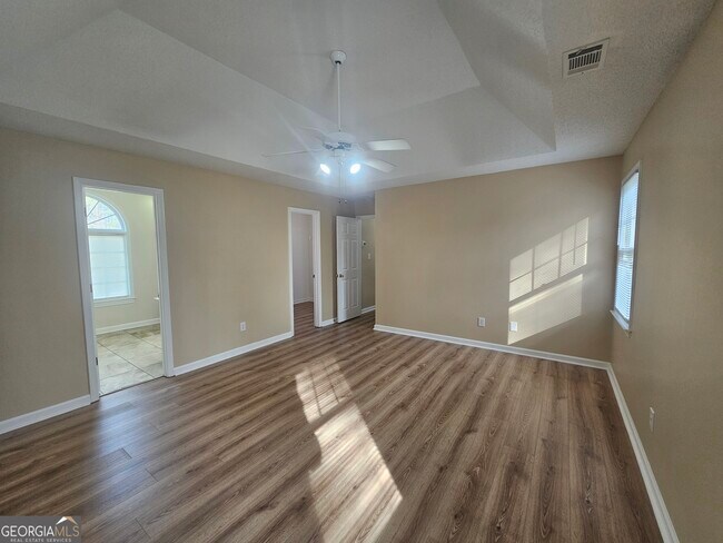 Building Photo - 24 Springfield Dr
