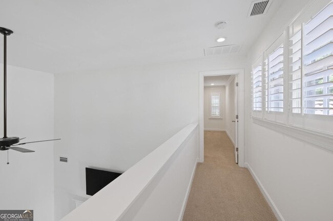 Building Photo - 1410 Club Dr