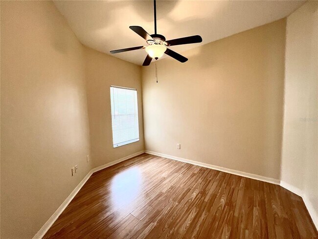 Building Photo - 10464 Blackmore Dr