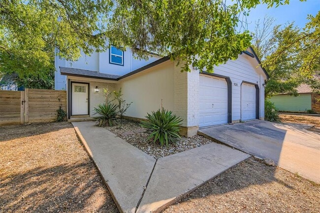 Building Photo - 9201 Sedgemoor Trail