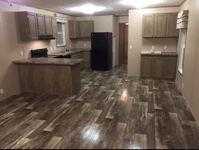 Building Photo - 11656 Hwy 28 E