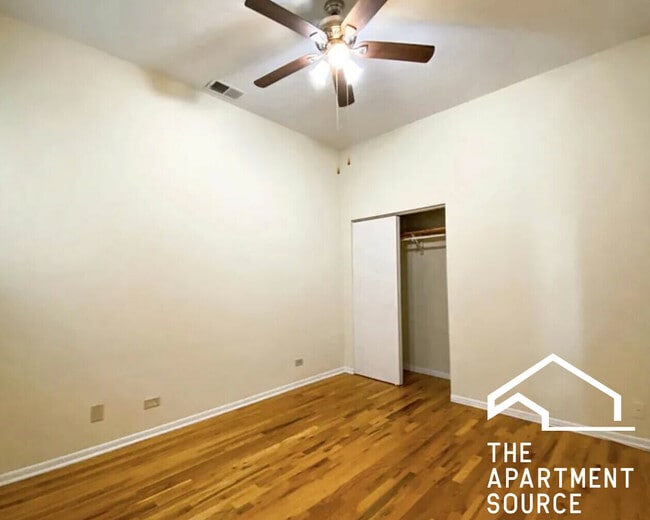 Building Photo - 1511 W Fullerton Ave