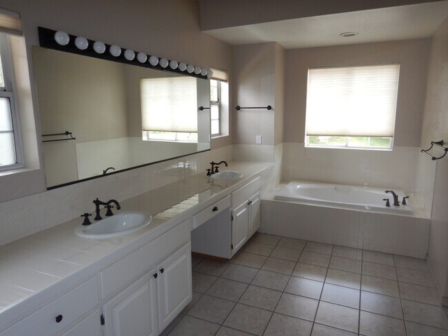 Building Photo - Panoramic Views from Caughlin Ranch