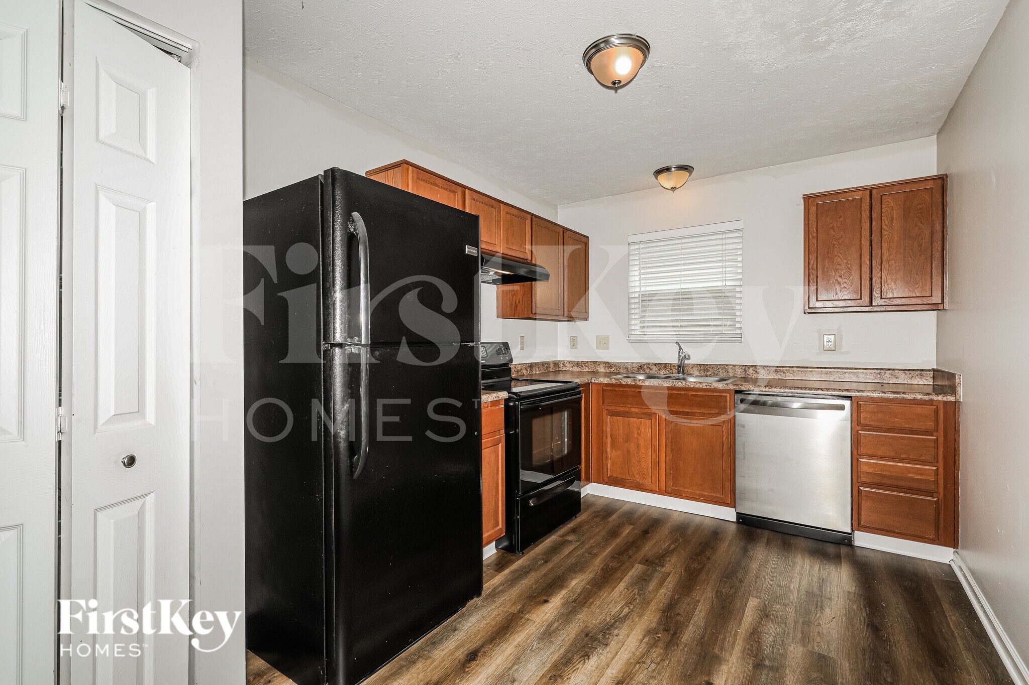 Building Photo - 2287 Cedarmill Dr