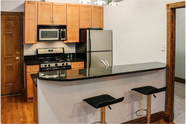 Building Photo - 1451 N Artesian Ave