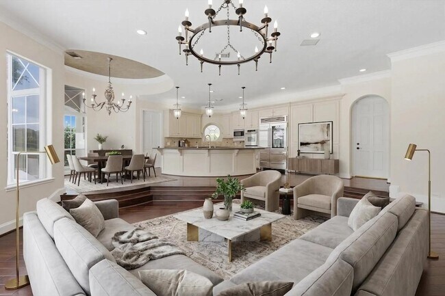 Building Photo - 3315 Riviera Dr