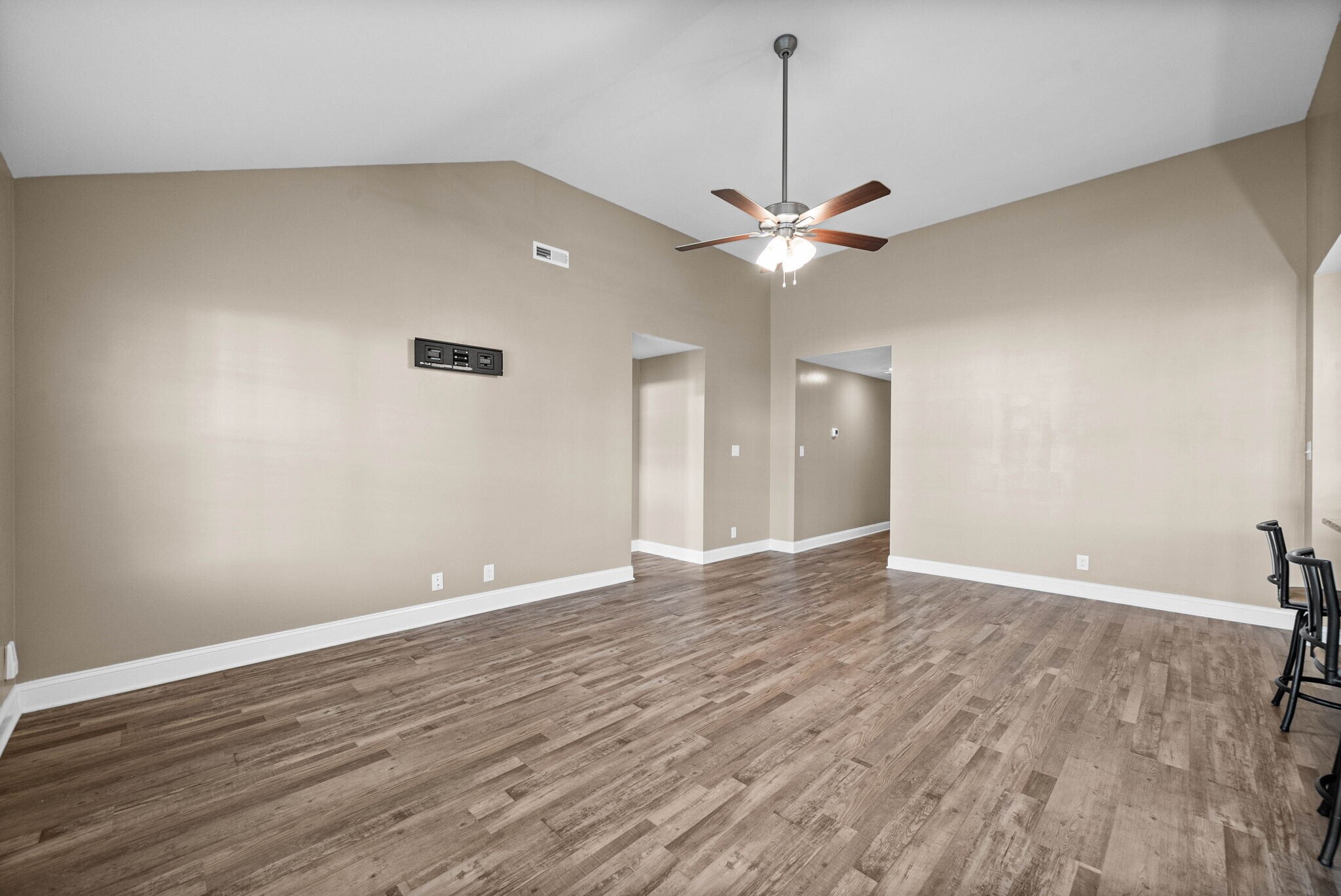 Building Photo - 1057 Dublin Dr