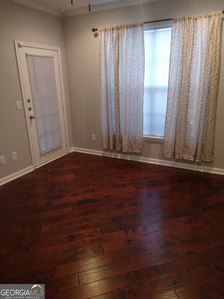 Building Photo - 10 Perimeter Summit Blvd