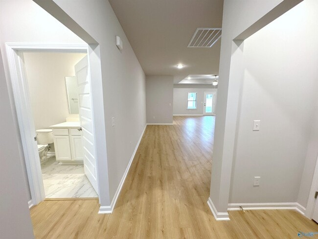 Building Photo - 311 Cornstalk Cir