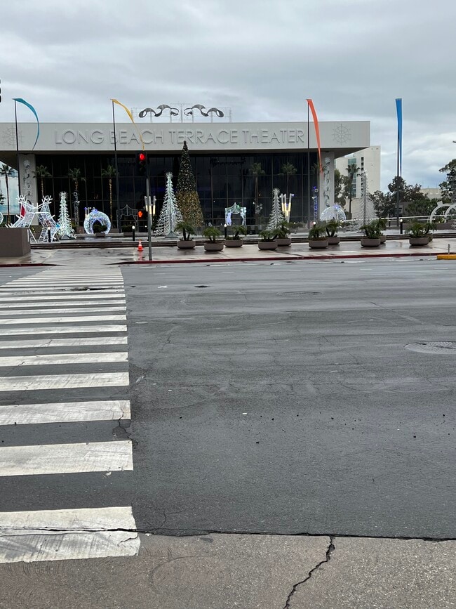 Building Photo - 388 E Ocean Blvd