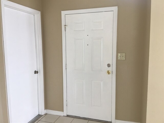 Building Photo - 1428 Abberton Dr