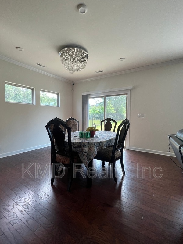 Building Photo - 8411 Flint Hill Dr