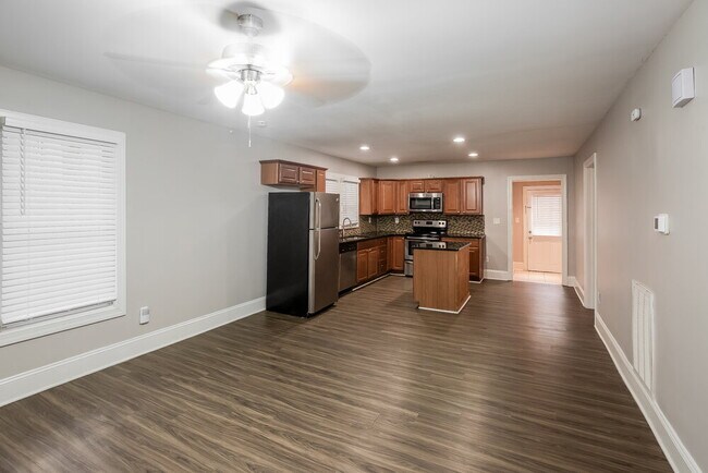 Building Photo - 308 Prince St